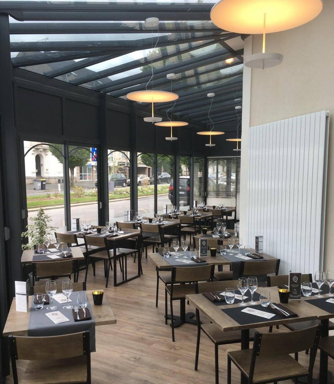 לה-רוש-סור-יון Hotel De La Gare - Restaurant Bistro Quai מראה חיצוני תמונה